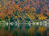Lac d'Annecy en automne Photos