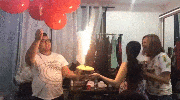 Ballons d'anniversaire qui prennent feu Gifs animés