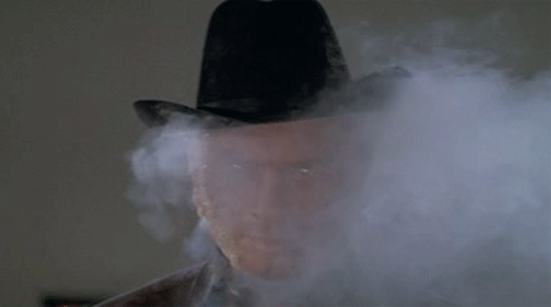 Westworld Yul Brynner visage qui fume Gifs animés