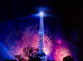 Nouvel an sous la Tour Eiffel Fonds d'écran