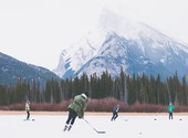 Hockey sur glace en extérieur Photos