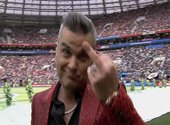 Doigt d'honneur Robbie Williams 